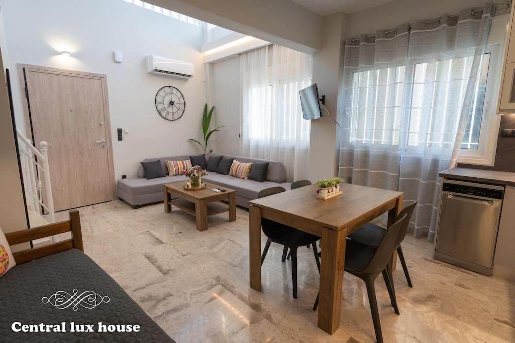 Central lux house Kalamata Extérieur photo