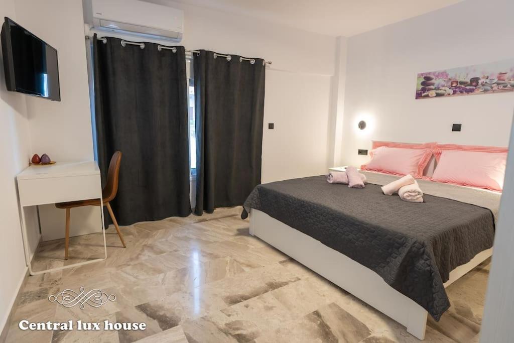 Central lux house Kalamata Extérieur photo